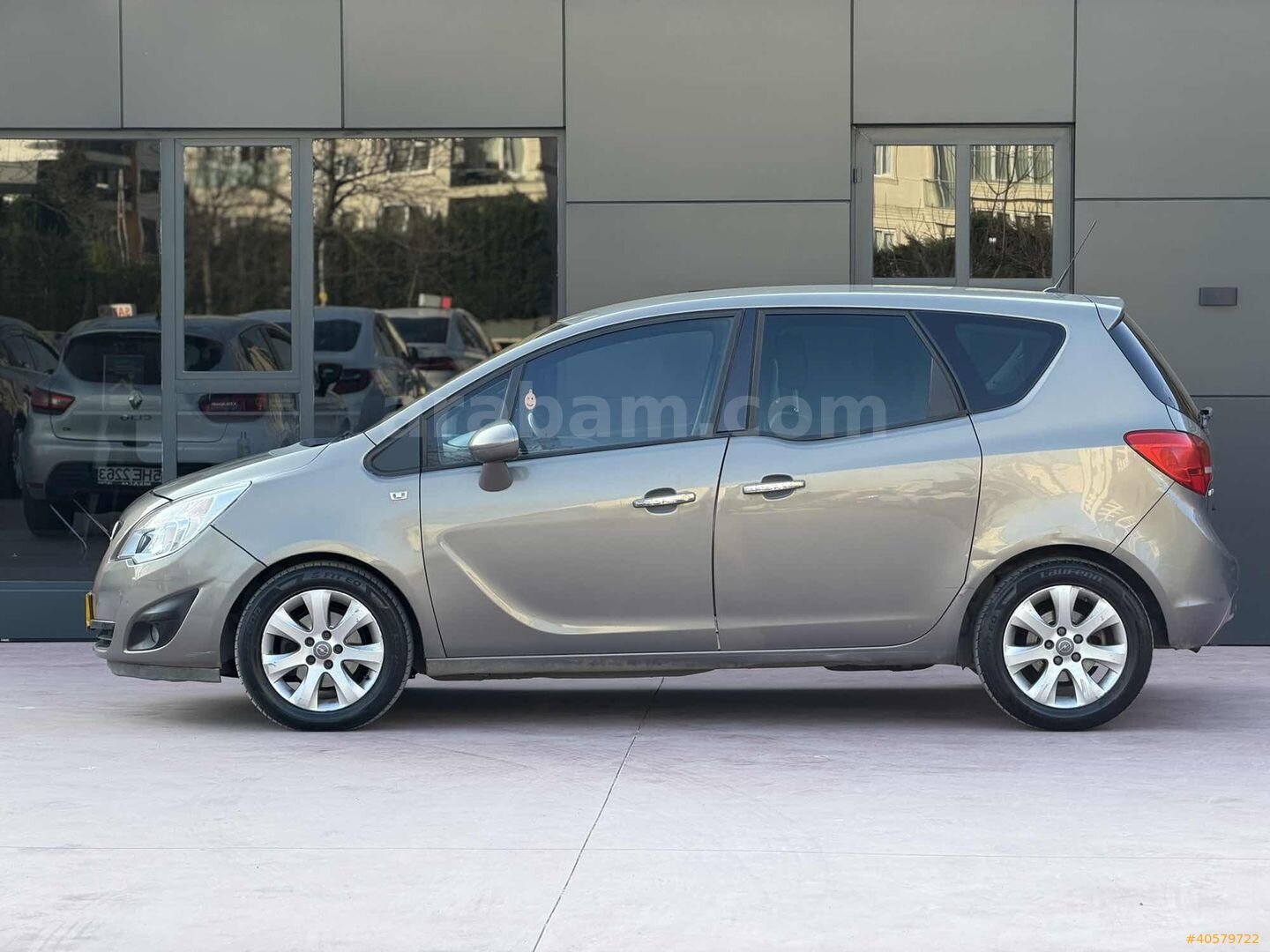 Galeriden Opel Meriva 1.3 CDTI Cosmo 2011 Model İstanbul 355.400 km Şampanya 6