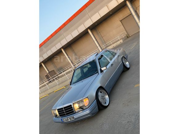 Sahibinden Mercedes - Benz 230 E 1986 Model OTOMATİK 
