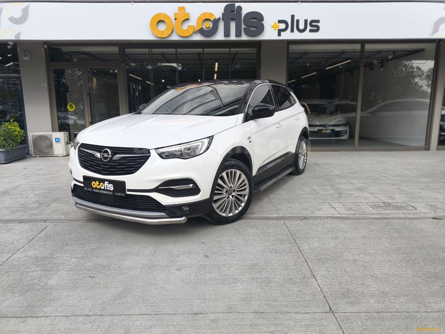 Galeriden Opel Grandland X 1.5 D 120.Yıl 2019 Model Bursa 157.000 km Beyaz 3