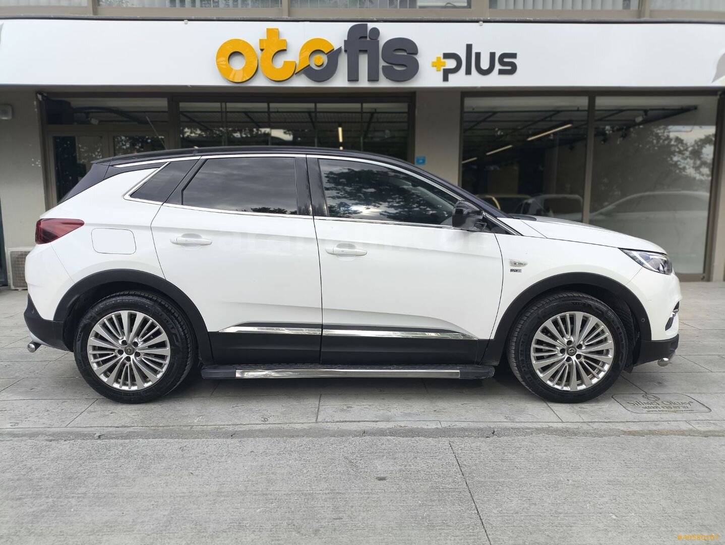 Galeriden Opel Grandland X 1.5 D 120.Yıl 2019 Model Bursa 157.000 km Beyaz 4