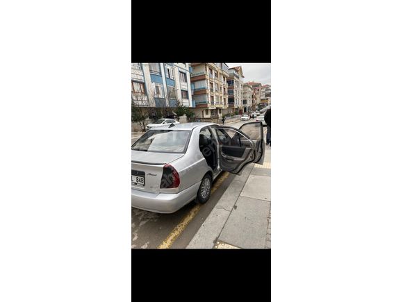 Sahibinden Hyundai Accent 1.3 LS 2001 Model 