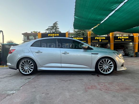 200 BİN EKSTRALI SAHİBİNDEN ORİJİNAL MEGANE 4