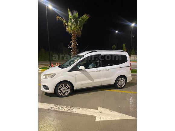 Sahibinden Ford Tourneo Courier 1.5 TDCi Titanium Plus 2018 Model