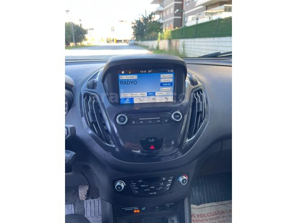 Sahibinden Ford Tourneo Courier 1.5 TDCi Titanium Plus 2018 Model