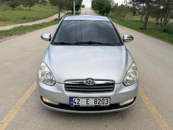 Sahibinden Hyundai Accent Era 1.4 Team 2010 Model 208.000 km Gri (Gümüş)