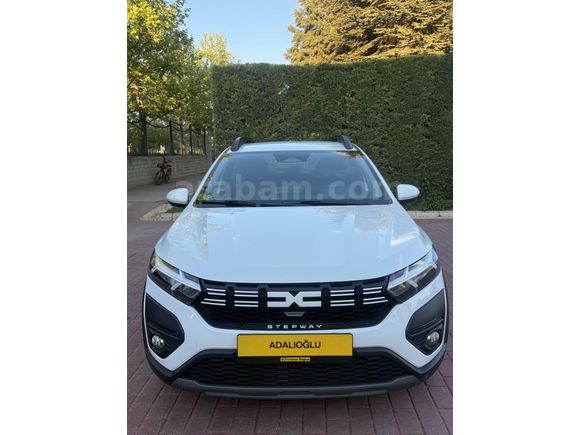 ADALIOĞLU DAN Dacia Sandero 1.0 TCe Extreme 2025 Model  11.500 km Beyaz