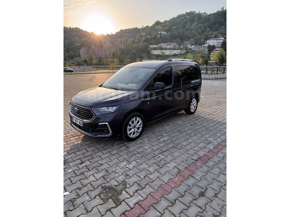 Sahibinden Ford Tourneo Connect 2.0 EcoBlue Titanium 2022 Model 