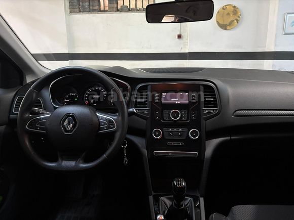 Sahibinden Renault Megane 1.6 Joy 2017 Model