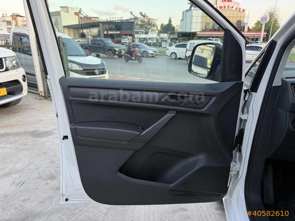 I AKCA I DEĞİŞENSİZ / 2016 VW CADDY 2.0 TDI Maxi Van