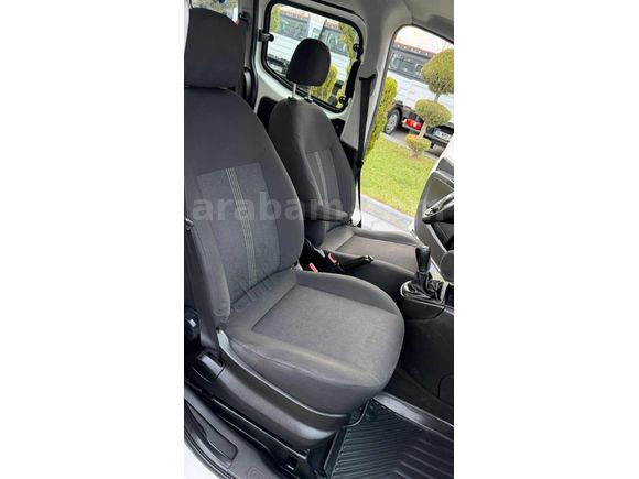 ÖMÜR AUTO OTOMOBİL RUHSATLI 61 BİN KM
