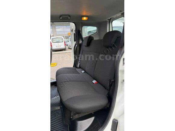 ÖMÜR AUTO OTOMOBİL RUHSATLI 61 BİN KM