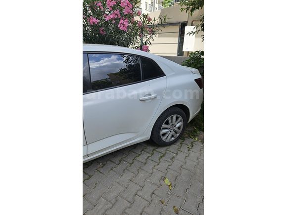 Sahibinden Renault Megane 1.3 TCe Joy 2021 Model 