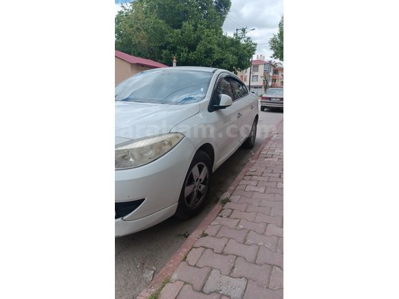 Sahibinden Renault Fluence 1.5 dCi Dynamique 2012 Model  243 km Beyaz