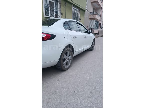 Sahibinden Renault Fluence 1.5 dCi Dynamique 2012 Model  243 km Beyaz