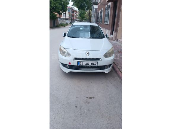 Sahibinden Renault Fluence 1.5 dCi Dynamique 2012 Model  243 km Beyaz
