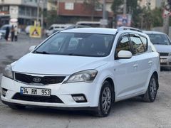 SATILIK KİA CEED DİZEL MANUEL 90BG