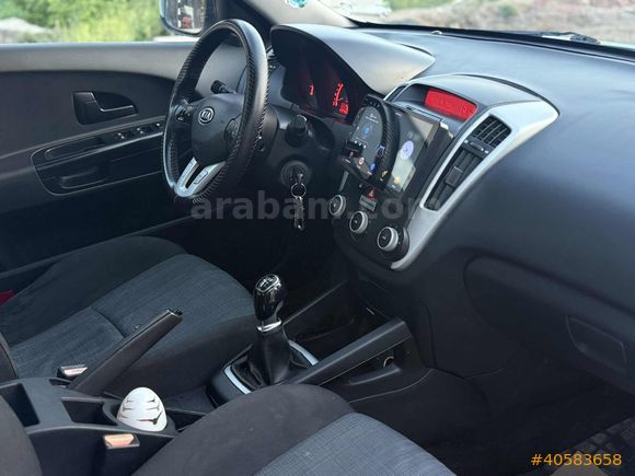 SATILIK KİA CEED DİZEL MANUEL 90BG