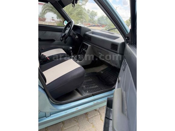  Renault  1.4 Broadway 1997 Model 