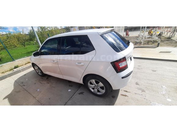 Sahibinden Skoda Fabia 1.0 GreenTec Style 2018 Model