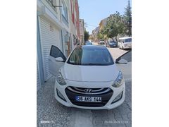 Sahibinden Hyundai i30 1.6 GDi Elite 2013 Model  82.000 km Beyaz
