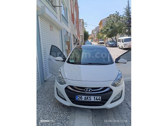 Sahibinden Hyundai i30 1.6 GDi Elite 2013 Model  82.000 km Beyaz
