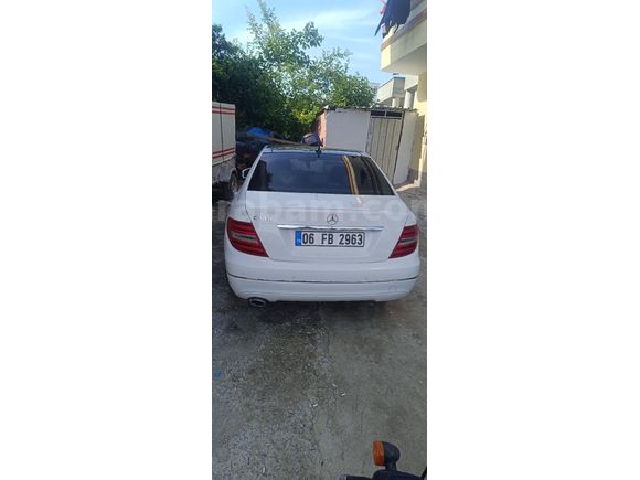 Sahibinden Mercedes - Benz C 180 BlueEFFICIENCY Avantgarde 2013 Model  124.000 km Beyaz