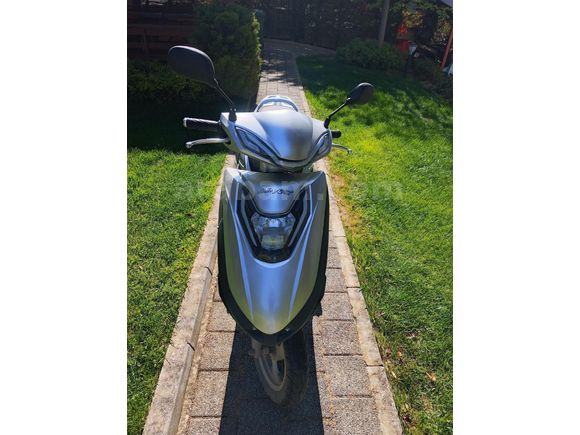 Temiz 124.9 cc lik Revolt RS7
