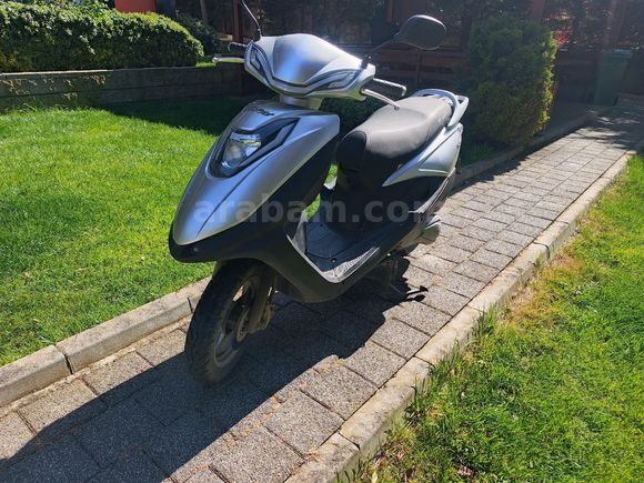 Temiz 124.9 cc lik Revolt RS7