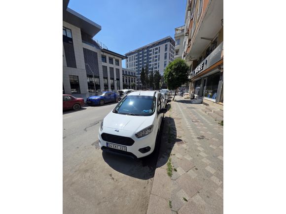 Sahibinden Ford Tourneo Courier 1.5 TDCi Delux 2019 Model İstanbul 192.000 km Beyaz