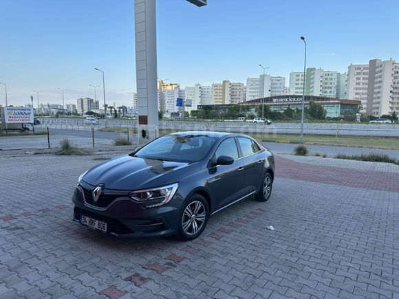 Sahibinden Renault Megane 1.5 Blue DCI Touch 2023 Model 