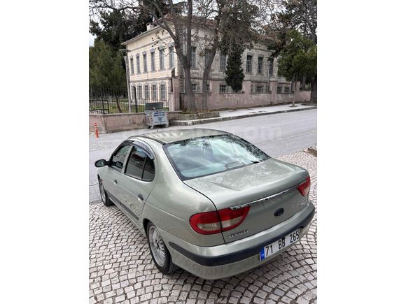 Biniciden Tertemiz Klimalı Megane 1.6  16W RTE