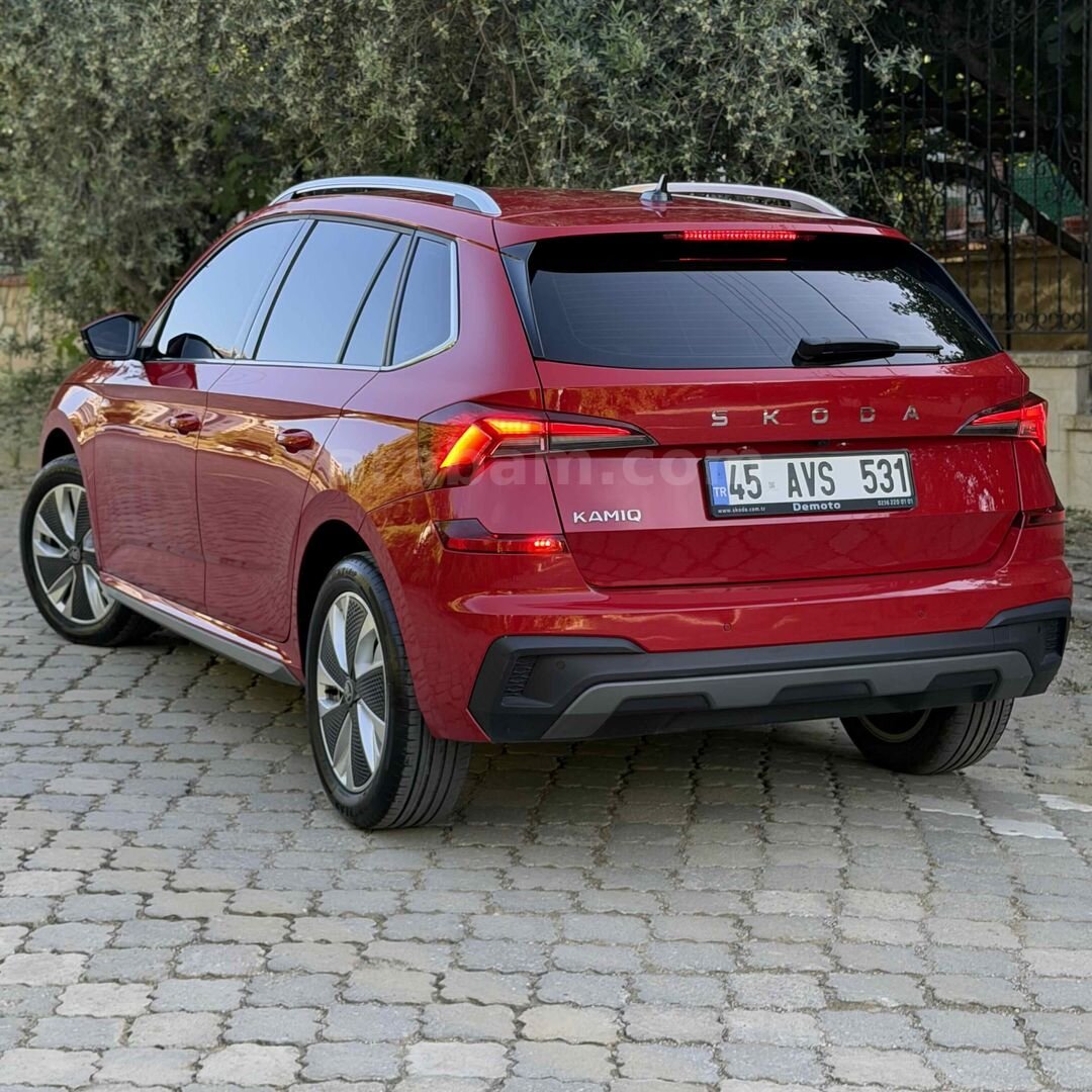 ASLI Otomativden Skoda Kamiq 1.0 TSI Premium 2025 Model Manisa 6