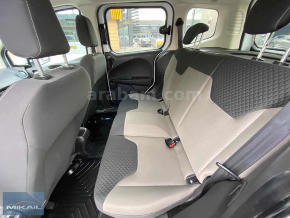 2017 MODEL HATASIZ OTOMOBİL RUHSATLI TESLA EKRANLI 174 BİNDE