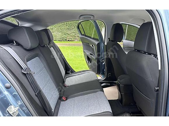 Egea Cross 1.6 Multijet Lounge 2025 Model