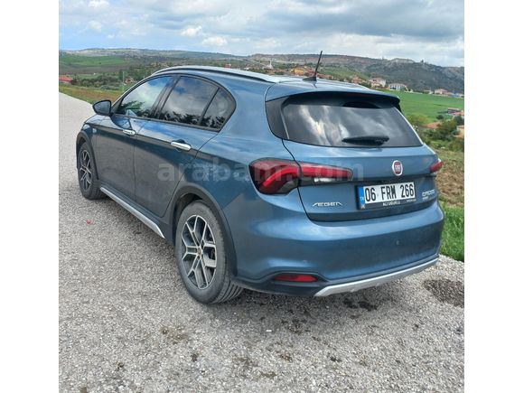 Egea Cross 1.6 Multijet Lounge 2025 Model