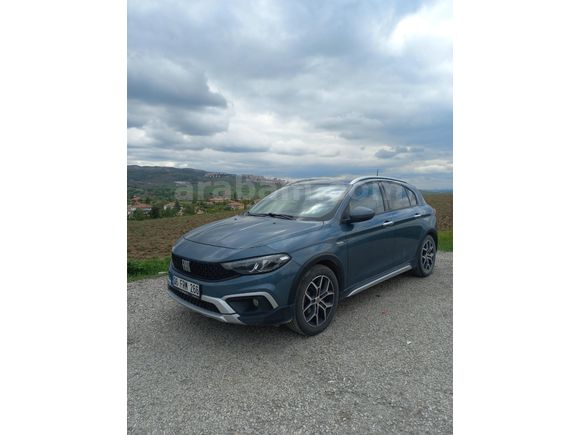 Egea Cross 1.6 Multijet Lounge 2025 Model