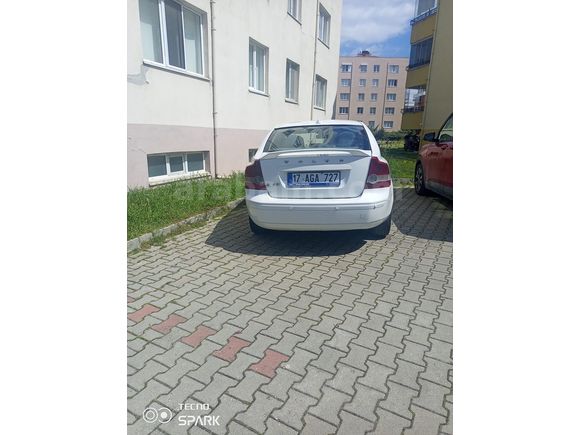 Sıfır Muayeneli Sahibinden Volvo S40 1.6 D 2006 Model 