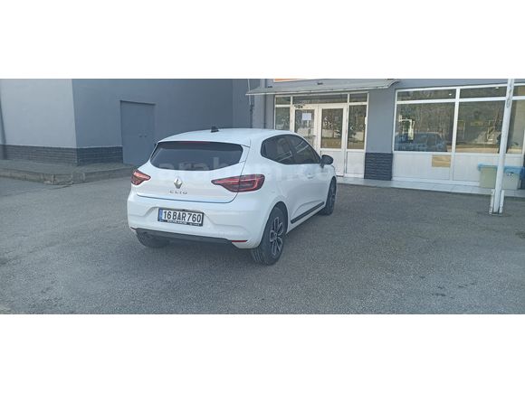 Sahibinden Renault Clio 1.0 TCe Joy 2023 Model