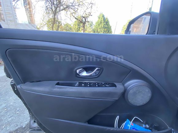 Sahibinden Renault Fluence 1.5 dCi Icon 2013 Model  280.000 km Siyah