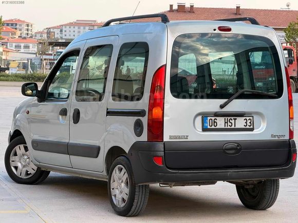 RENAULT KANGO 1.5 DCİ ÇİFT SÜRGÜ EMSALSİZ TEMİZLİKTE