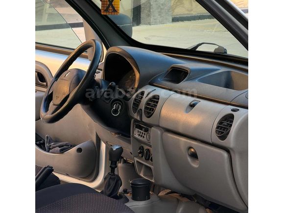 RENAULT KANGO 1.5 DCİ ÇİFT SÜRGÜ EMSALSİZ TEMİZLİKTE