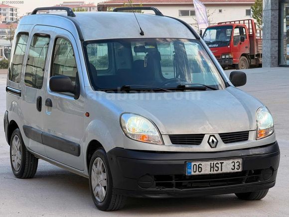 RENAULT KANGO 1.5 DCİ ÇİFT SÜRGÜ EMSALSİZ TEMİZLİKTE