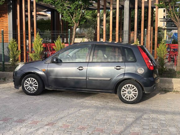Sahibinden Ford Fiesta 1.4 TDCi Comfort 2006 Model Balıkesir 179.000 km Lacivert