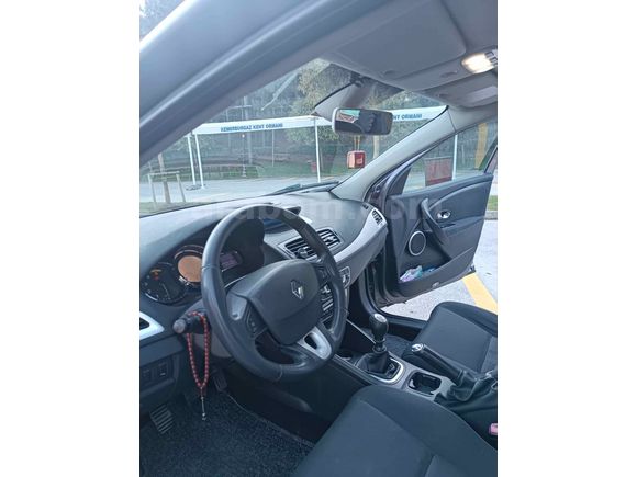 Sahibinden Renault Megane 1.5 dCi Expression 2009 Model  227.000 km Gri