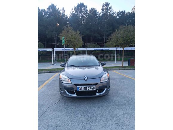 Sahibinden Renault Megane 1.5 dCi Expression 2009 Model  227.000 km Gri