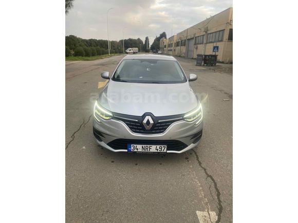 Sahibinden Renault Megane 1.3 TCe Icon 2025 Model  3300 km Gri (Gümüş)