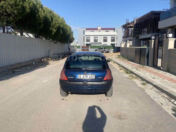 Sahibinden Renault Clio 1.6 RTE 2000 Model 