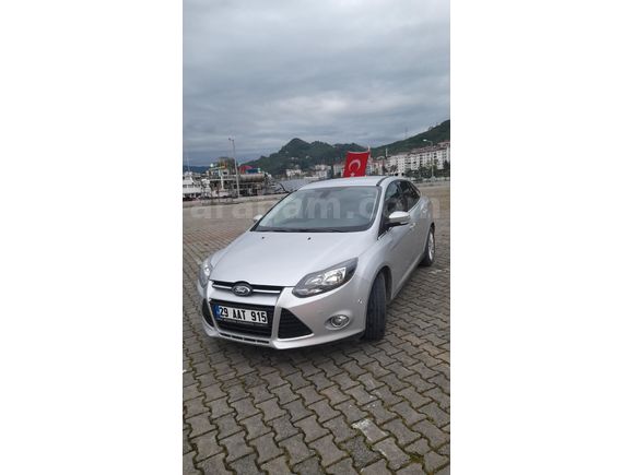 Sahibinden Ford Focus 1.6 TDCi Titanium 2013 Model