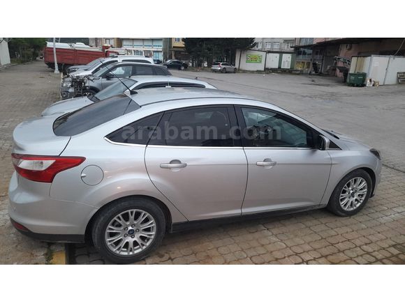 Sahibinden Ford Focus 1.6 TDCi Titanium 2013 Model