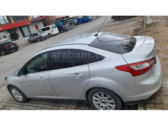 Sahibinden Ford Focus 1.6 TDCi Titanium 2013 Model